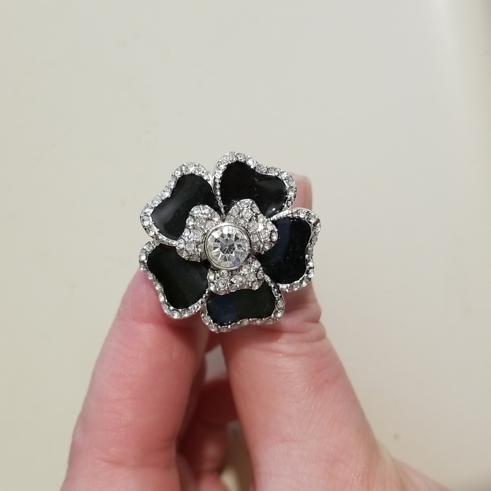 Lia Sophia fashion ring